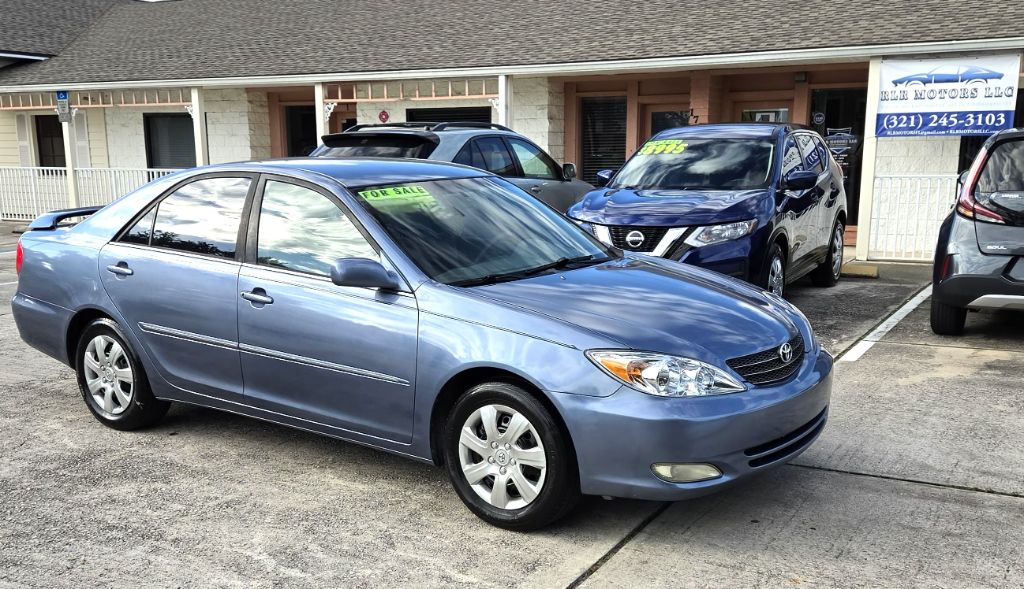 2004 Toyota Camry XLE